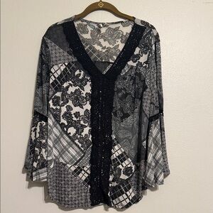 Chic Black and White Patchwork Women's Blouse
